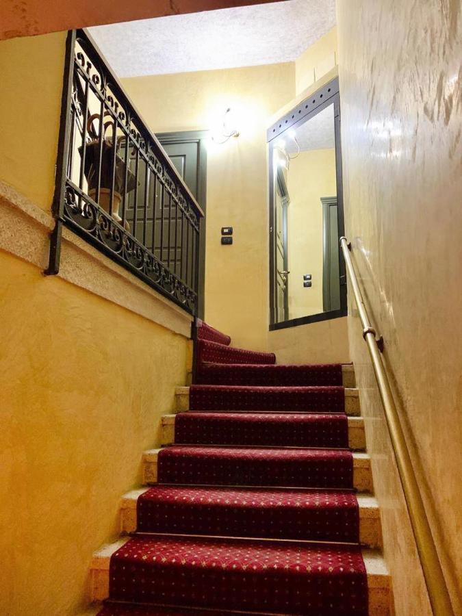Apartment Via Sant'Alessandro 22 - Sostify Bergamo Buitenkant foto